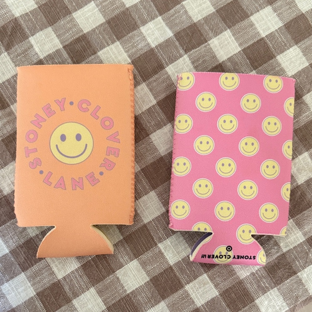Stoney Clover Lane Orange and Pink Smiley Can Coolers